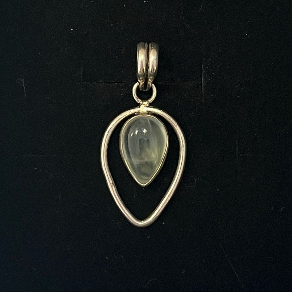 sterling silver pendant with green stone Unique. Gorgeous